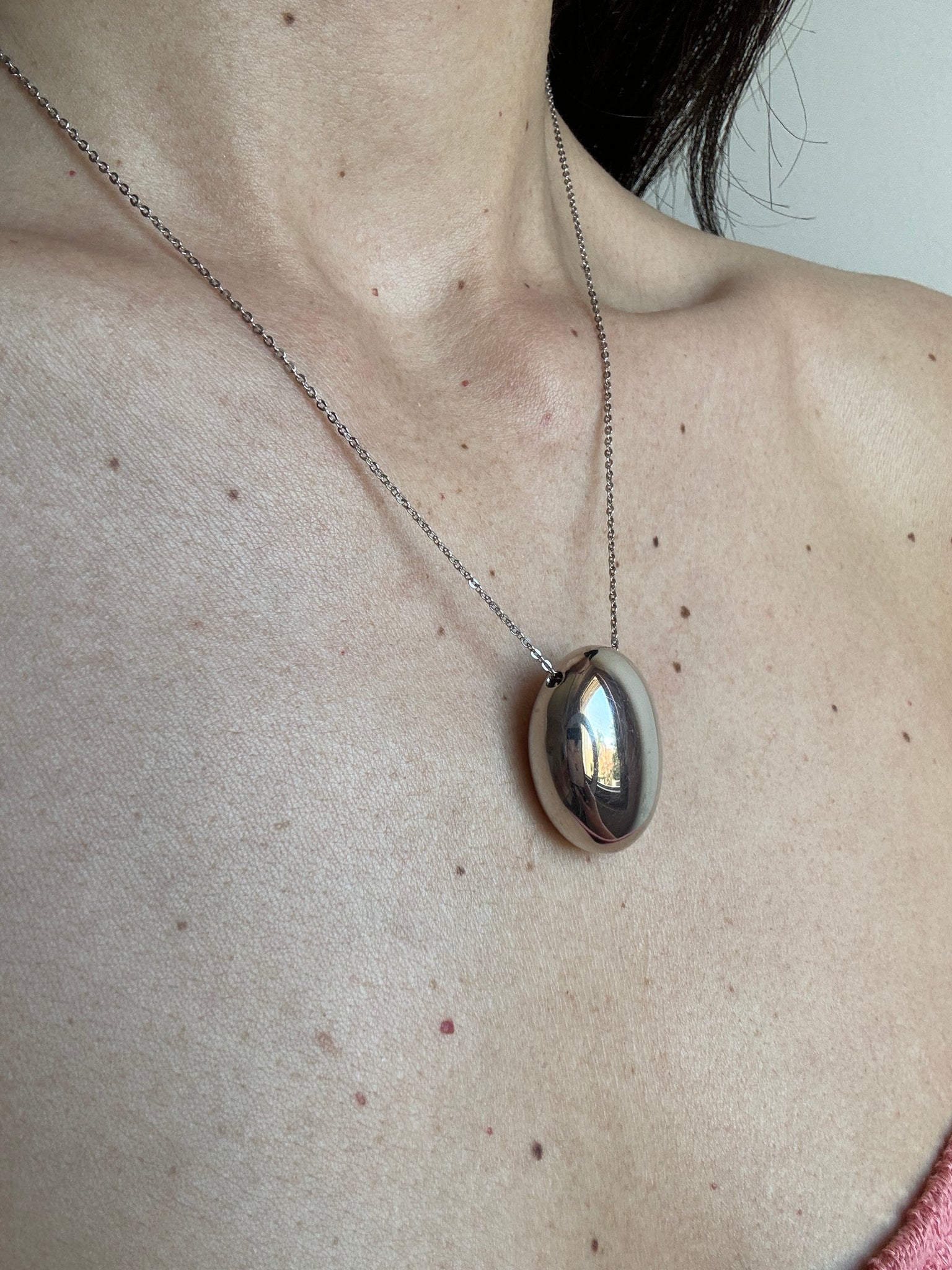 Collana con Sfera Ovale