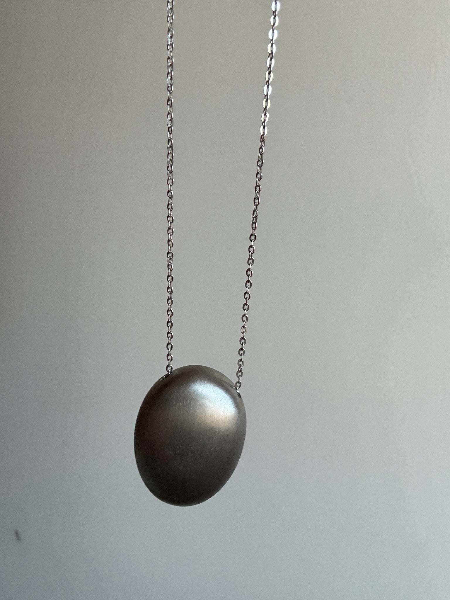 Collana con Sfera Ovale